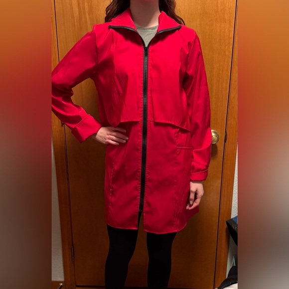 Janska Red hooded windbreaker, light jacket. Size small. - Picture 6 of 8